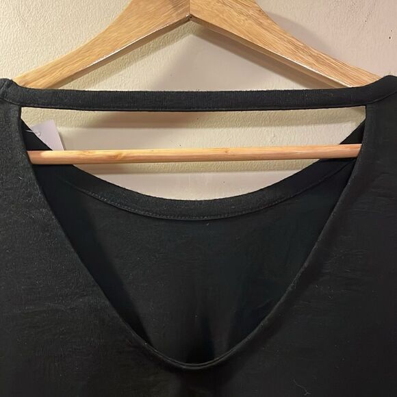 LOFT Top  - Picture 5 of 9